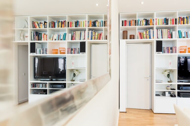 Kuchnia przyszłości – inteligentne lodówki, piekarniki i zmywarki Photo "Kitchen of the future – smart fridges, ovens, and dishwashers"